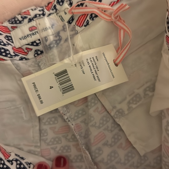 NWT Vineyard Vines whale print shorts - Picture 4 of 7
